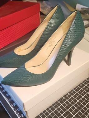 Nine West Teal Pointed-Toe Stiletto Pumps